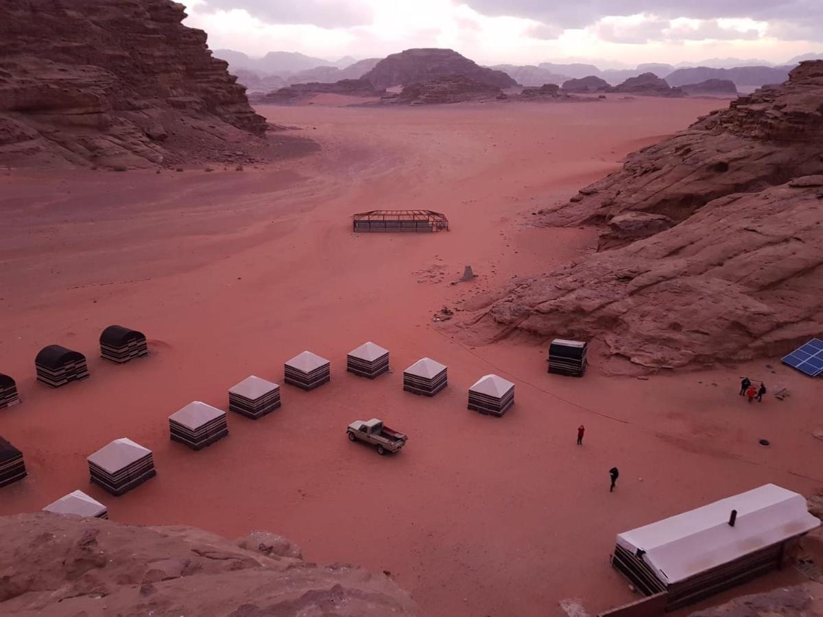 Um Sabatah Camp Hotel Wadi Rum Exterior photo