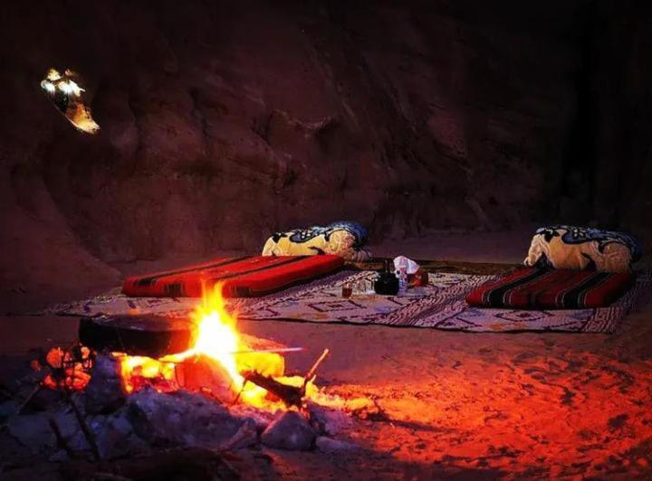 Um Sabatah Camp Hotel Wadi Rum Exterior photo